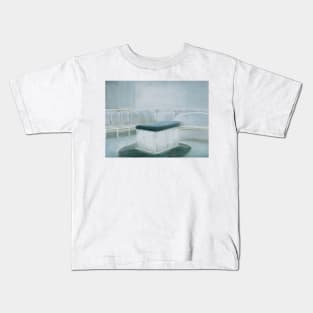 altar 2002 - Luc Tuymans Kids T-Shirt